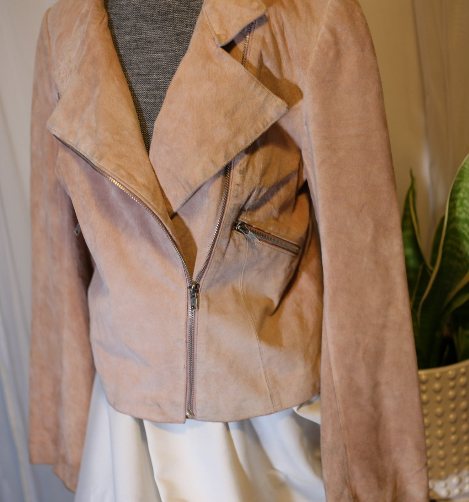Vintage Brandon Thomas Woman's Rose Colored  Small Suede Moto Style Jacket