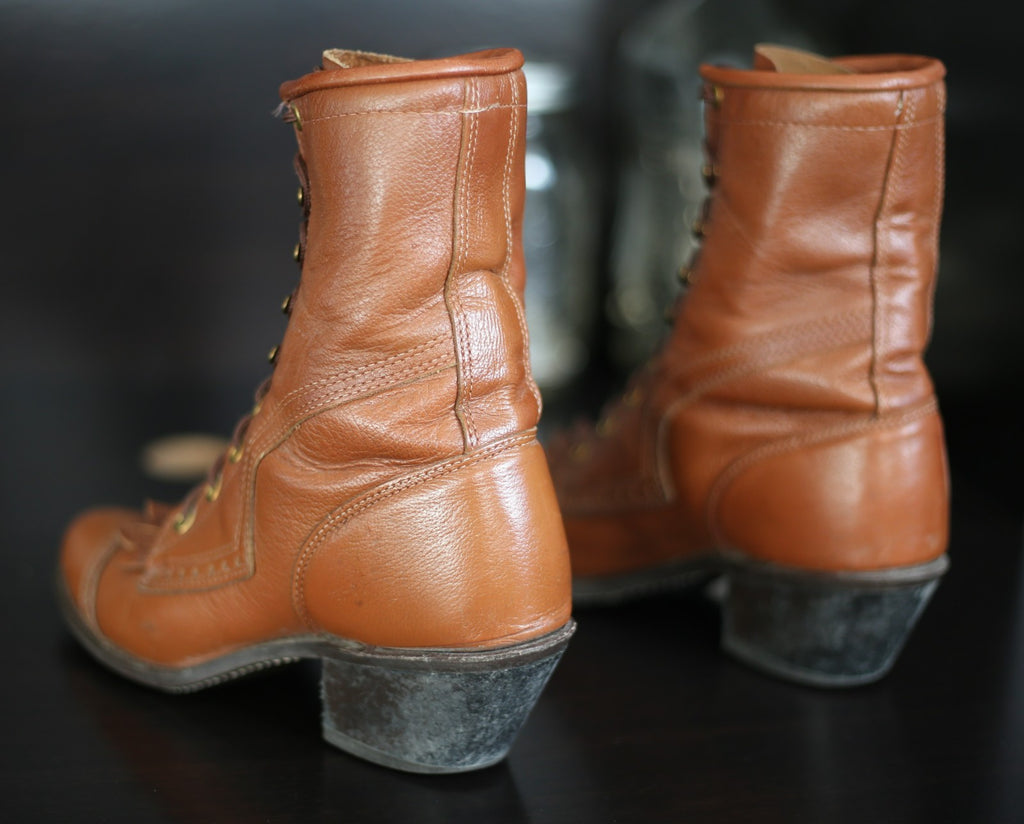 Vintage Women's Capezio Boots Kiltie Cap Toe Lace Up Boots - 5.5 M