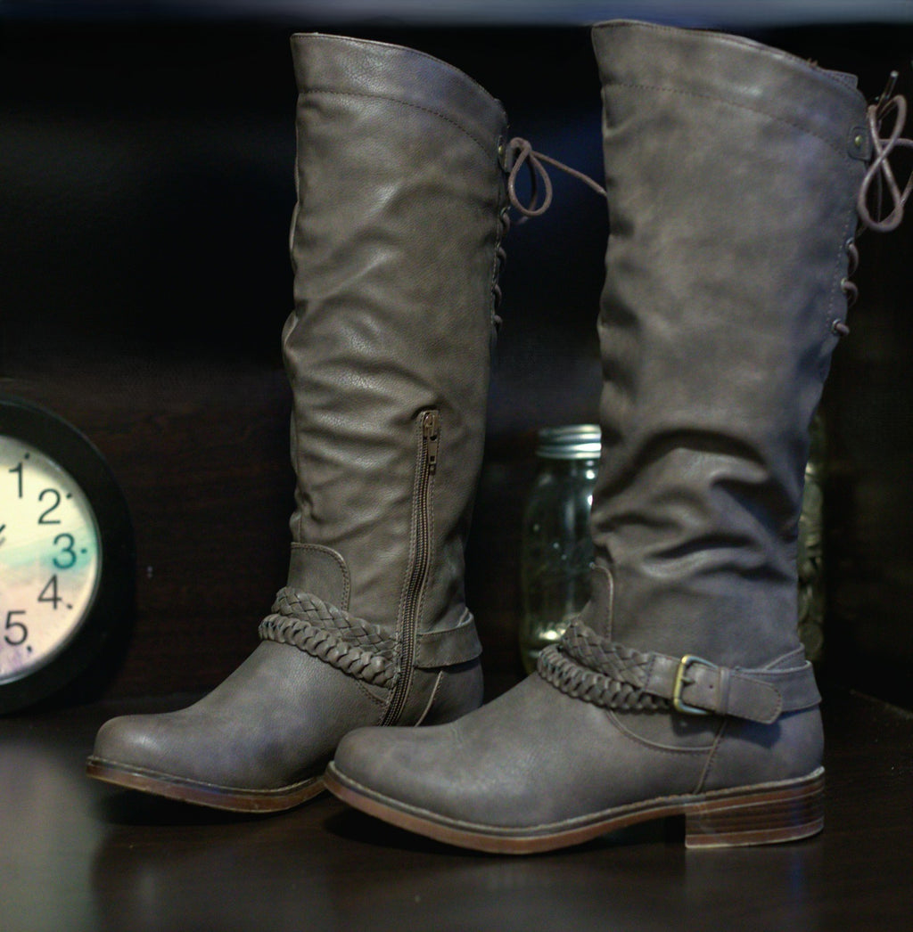 Xoxo Boots Womens 7.5 M Mannie Tall Riding Gray Faux Leather Zipper Buckle