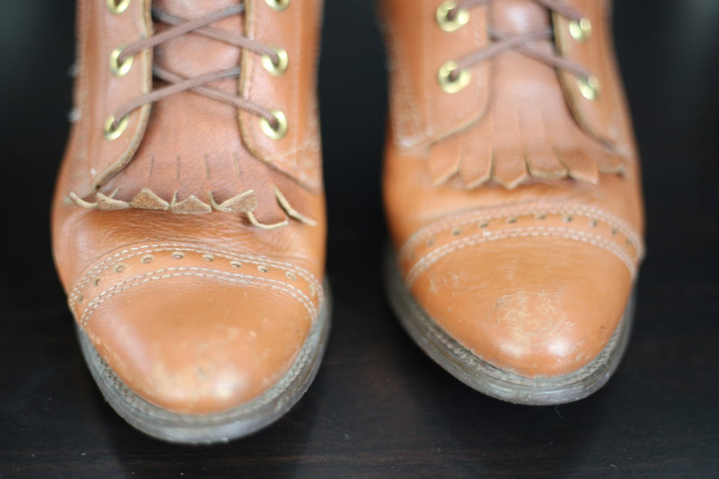 Vintage Women's Capezio Boots Kiltie Cap Toe Lace Up Boots - 5.5 M