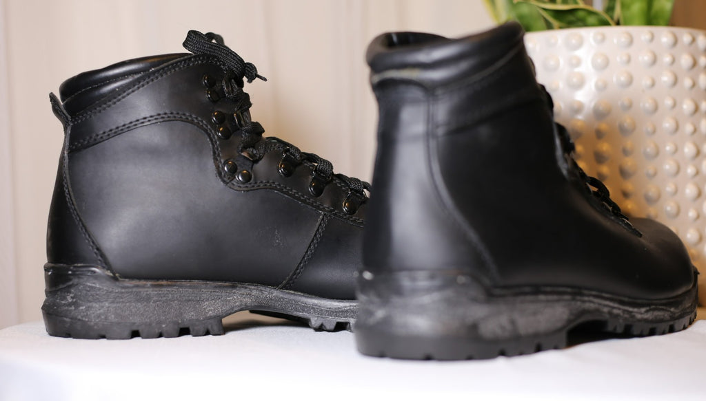 Rugged Outback Men’s Waterproof Work Boots Black Faux Leather Lace-Up Sz 10.5