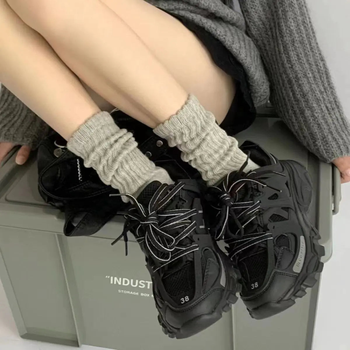 Trendy Japanese Style Mid-Calf Solid Color Socks