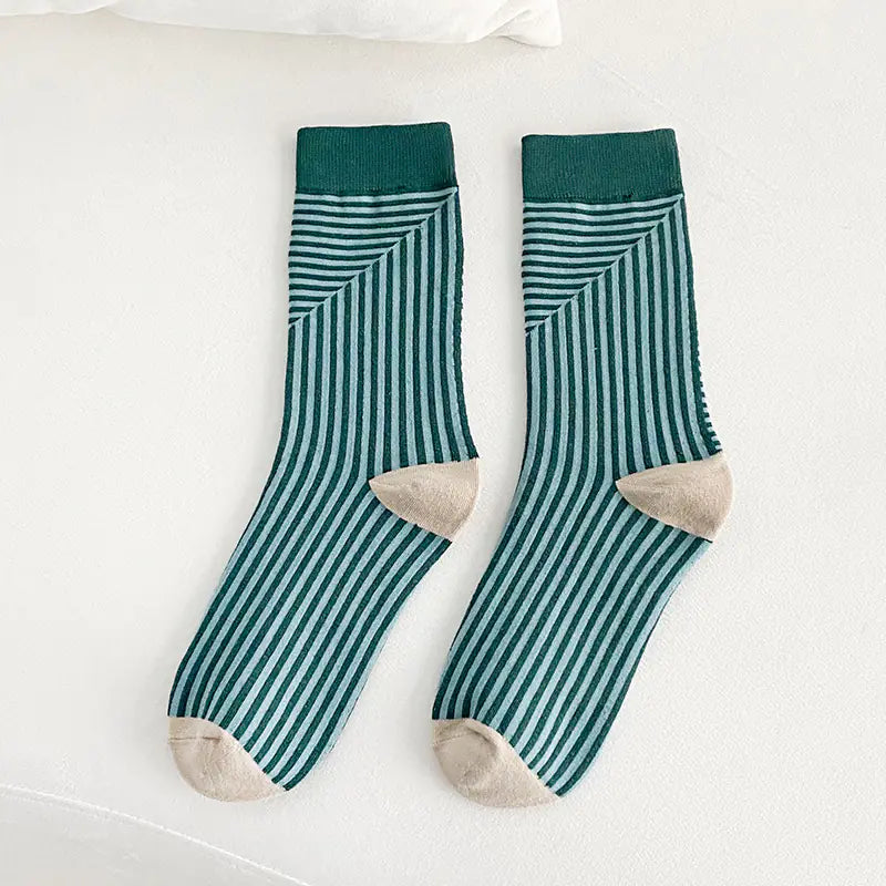 Fashionable Color Stripe Middle Tube Socks