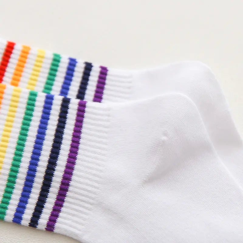 Unisex Colorful Stripes Mid Socks - Kawaii Rainbow (1 Pair)